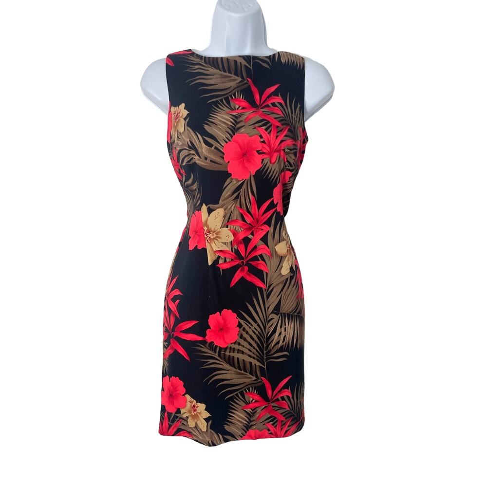 Vintage A-Line Pinup Floral Tradwife dress Small
